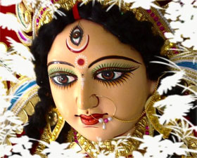 আজ মহাষষ্ঠী, দেবীর বোধন