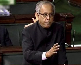 আর্থিক পরিস্থিতি নিয়ে উদ্বেগের কথা স্বীকার করলেন প্রণব মুখোপাধ্যায়