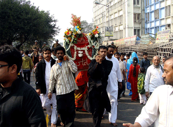 মর্যাদার সঙ্গে শহরে পালিত মহরম