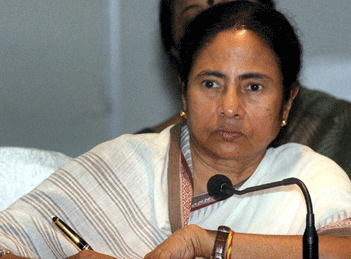 প্রকল্পের টাকায় মুখ্যমন্ত্রীর সভার অভিযোগ