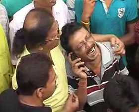 আগুনের গ্রাসে ছাই হয়ে গেল হাতিবাগান বাজার