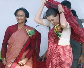 পরাজয়ের দায় নিয়ে ইস্তফা রীতা বহুগুণা যোশির