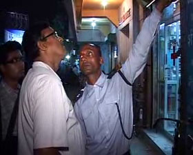 ডাকাতি রুখে দিলেন বাড়ির পরিচারিকা