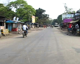 মোর্চার বন্ধে সংঘর্ষ, ইট, গুলি, শান্তির আর্জি মুখ্যমন্ত্রীর