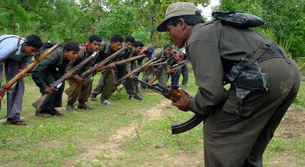 মাওবাদী বন্‌ধের ব্যাপক প্রভাব জঙ্গলমহলে