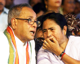 বাঙালির পথে কাঁটা বাঙালিই