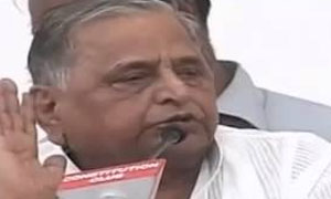 পার্লামেন্টে ইংরেজিতে কথা বলা নিষিদ্ধ করার দাবি মুলায়মের