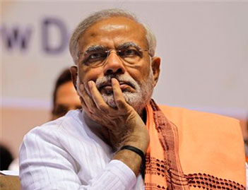 ওয়ার্টনে ব্রাত্য মোদী, বদলে যাবেন কেজরিওয়াল
