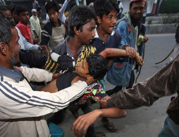 শাহবাগের ১ মাস, এখনও হিংসা অব্যাহত