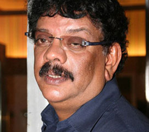 থ্রিলারে আসছেন প্রিয়দর্শন