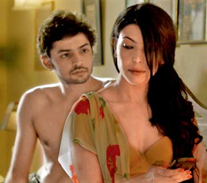 ট্রেলরে এল বি.এ. পাস