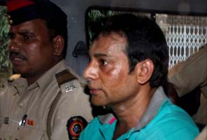 জেলের মধ্যেই গুলি চলল আবু সালেমের ওপর