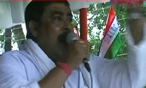 অনুব্রতর নেপথ্যে...