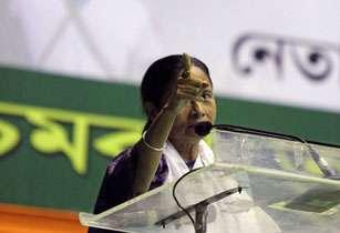 আজ নেতাজি ইন্ডোরের বর্ধিত সভা থেকে লোকসভার প্রস্তুতি শুরু তৃণমূলের